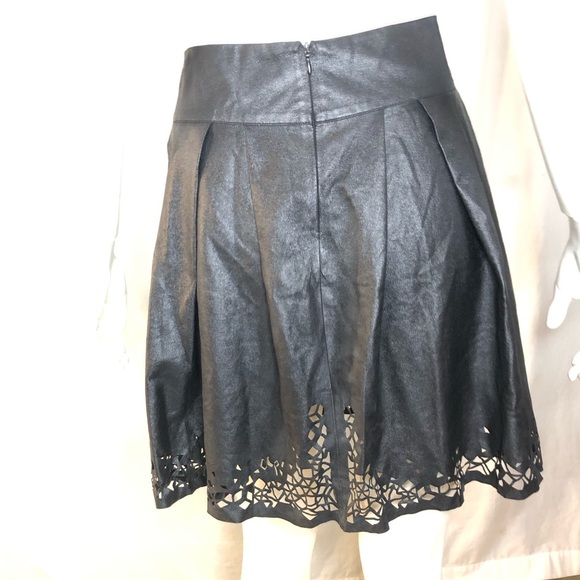 Woman’s black faux leather fit and flare skirt with cut out design size small - Picture 4 of 16